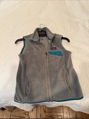 Patagonia Gray Fleece Vest with Teal Trim